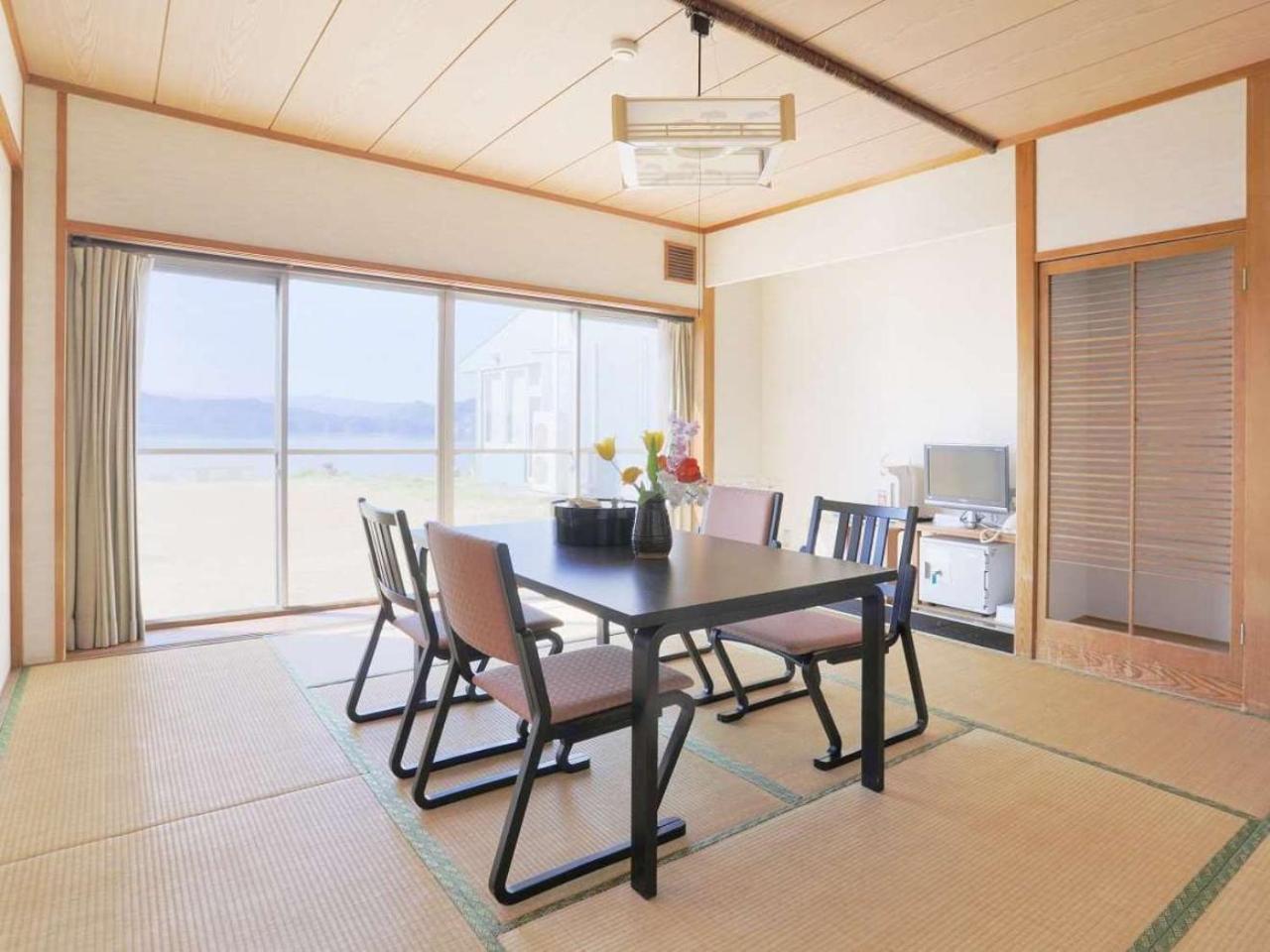 Kokuminshukusha Irohajima Hotel Карацу Екстериор снимка