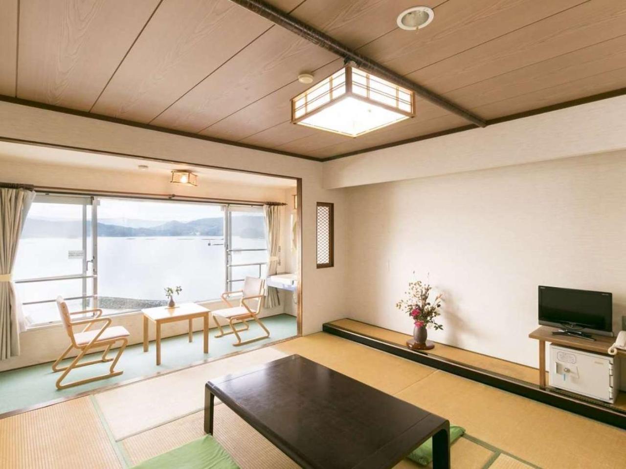 Kokuminshukusha Irohajima Hotel Карацу Екстериор снимка